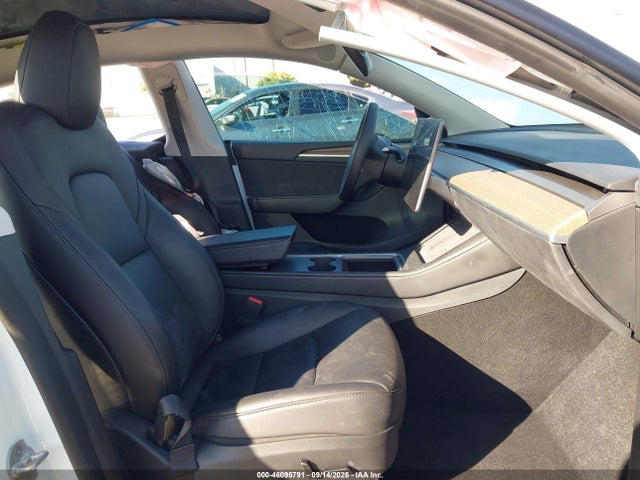 Продаж на аукціоні авто 2023 Tesla Model Y Awd/long Range Dual Motor All-wheel Drive, vin: 7SAYGDEE2PF745017, номер лоту: 46095791