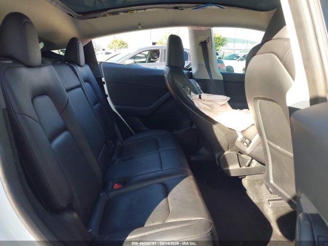 Продаж на аукціоні авто 2023 Tesla Model Y Awd/long Range Dual Motor All-wheel Drive, vin: 7SAYGDEE2PF745017, номер лоту: 46095791