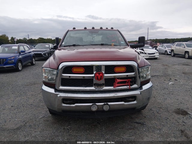 46095815 :رقم المزاد ، 3C63RPGL4HG770129 vin ، 2017 Ram 3500 Tradesman  4x2 8' Box مزاد بيع