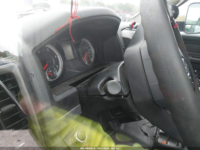 46095815 :رقم المزاد ، 3C63RPGL4HG770129 vin ، 2017 Ram 3500 Tradesman  4x2 8' Box مزاد بيع