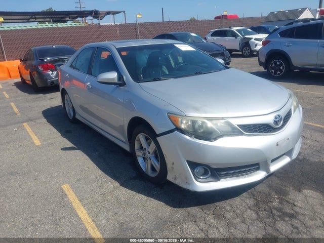 2014 Toyota Camry Se მანქანა იყიდება აუქციონზე, vin: 4T1BF1FKXEU784821, აუქციონის ნომერი: 46095860