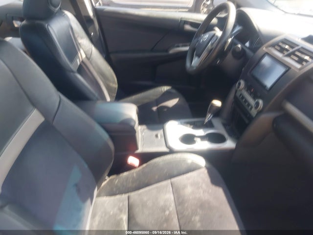 2014 Toyota Camry Se მანქანა იყიდება აუქციონზე, vin: 4T1BF1FKXEU784821, აუქციონის ნომერი: 46095860