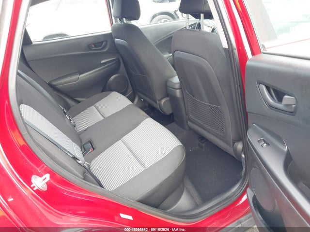 46095862 :رقم المزاد ، KM8K1CAA1KU199985 vin ، 2019 Hyundai Kona Se مزاد بيع