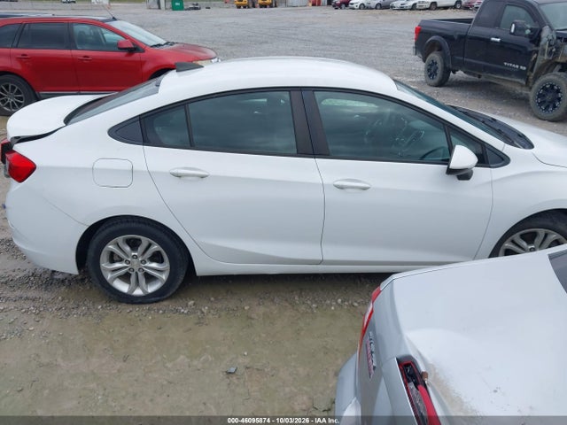 Продажа на аукционе авто 2019 Chevrolet Cruze Ls, vin: 1G1BC5SM8K7152804, номер лота: 46095874