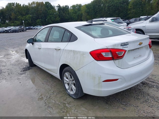 Продажа на аукционе авто 2019 Chevrolet Cruze Ls, vin: 1G1BC5SM8K7152804, номер лота: 46095874