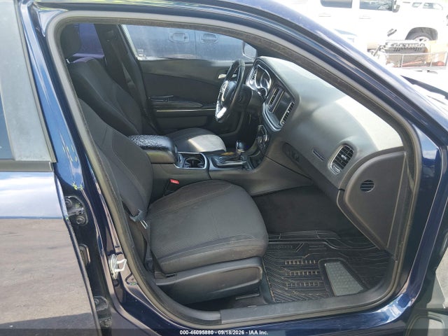 46095880 :رقم المزاد ، 2C3CDXHG1FH805462 vin ، 2015 Dodge Charger Sxt مزاد بيع