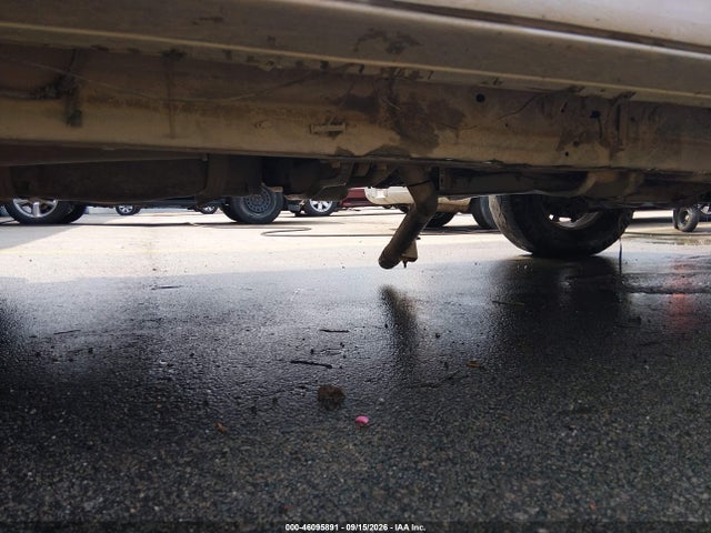 46095891 :رقم المزاد ، 1FMEU16W51LA97588 vin ، 2001 Ford Expedition Xlt مزاد بيع