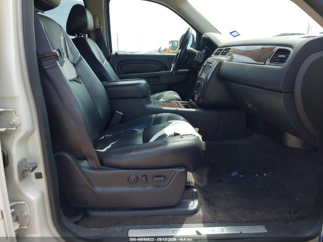 Продажа на аукционе авто 2014 Gmc Yukon Xl 1500 Denali, vin: 1GKS1MEF5ER223328, номер лота: 46095923