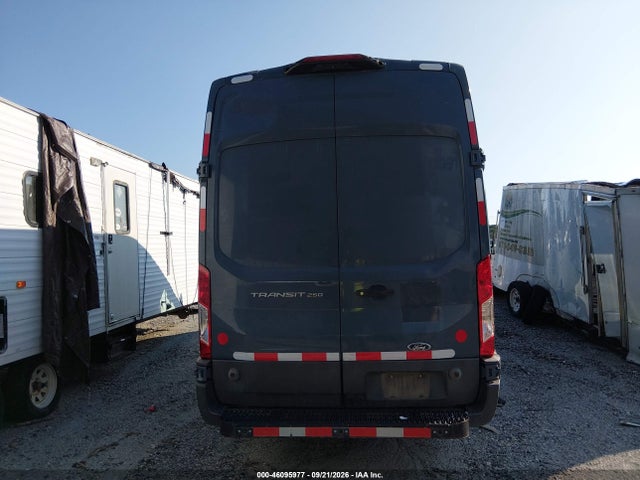 2019 Ford Transit-250 მანქანა იყიდება აუქციონზე, vin: 1FTYR3XM6KKB29032, აუქციონის ნომერი: 46095977
