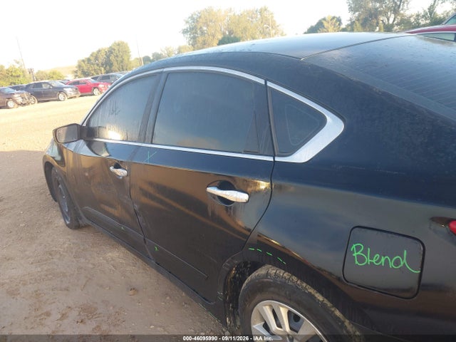 2016 Nissan Altima 2.5 S მანქანა იყიდება აუქციონზე, vin: 1N4AL3AP8GC111810, აუქციონის ნომერი: 46095990
