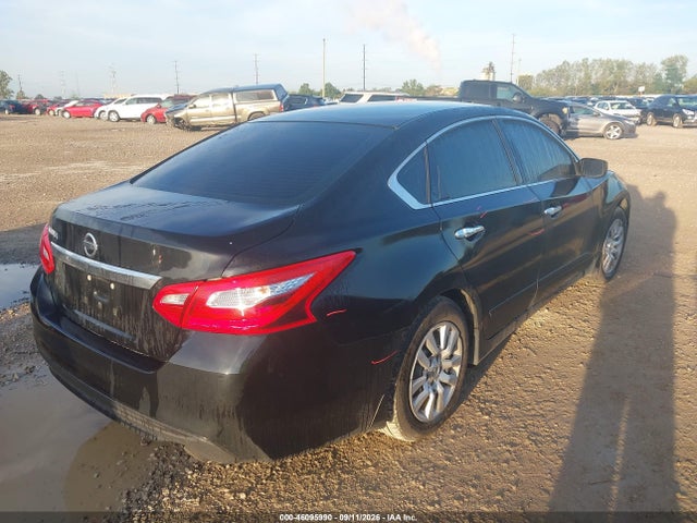 2016 Nissan Altima 2.5 S მანქანა იყიდება აუქციონზე, vin: 1N4AL3AP8GC111810, აუქციონის ნომერი: 46095990