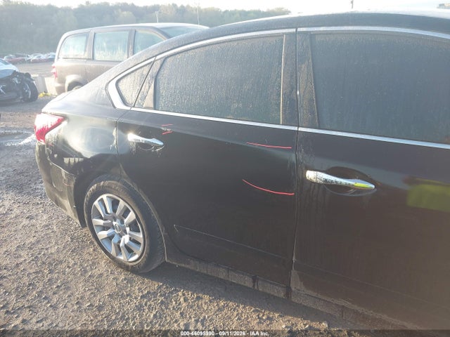 2016 Nissan Altima 2.5 S მანქანა იყიდება აუქციონზე, vin: 1N4AL3AP8GC111810, აუქციონის ნომერი: 46095990