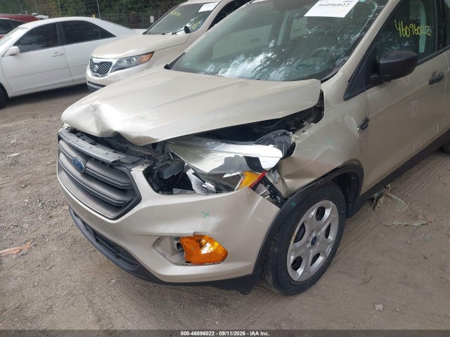 2017 Ford Escape S მანქანა იყიდება აუქციონზე, vin: 1FMCU0F71HUF04479, აუქციონის ნომერი: 46096022