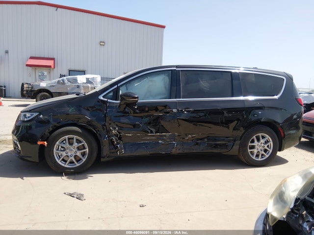 Aukcja sprzedaży 2024 Chrysler Pacifica Touring, vin: 2C4RC1FG8RR162017, numer aukcji: 46096091
