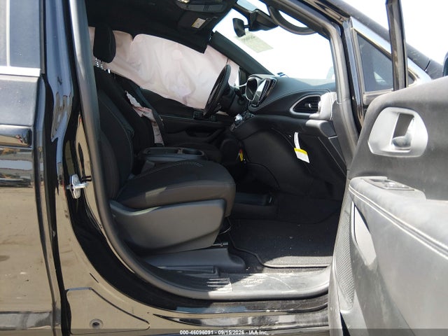 Aukcja sprzedaży 2024 Chrysler Pacifica Touring, vin: 2C4RC1FG8RR162017, numer aukcji: 46096091