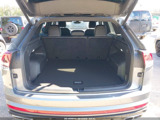 Auction sale of the 2025 Volkswagen Atlas Cross Sport 2.0t Sel Premium R-line, vin: 1V2FE2CA2SC207159, lot number: 46096114