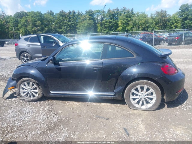 46096125 :رقم المزاد ، 3VWFD7AT7JM712307 vin ، 2018 Volkswagen Beetle 2.0t Coast/2.0t S مزاد بيع