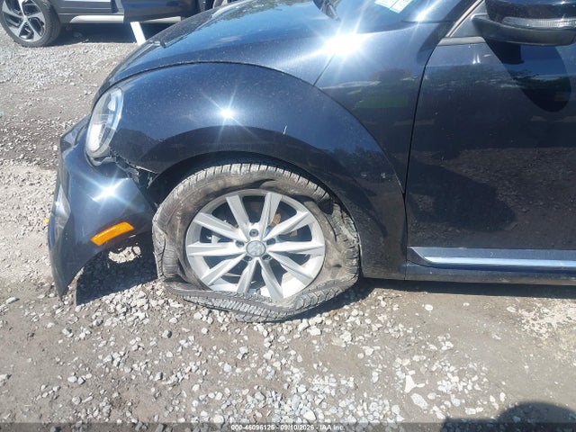 46096125 :رقم المزاد ، 3VWFD7AT7JM712307 vin ، 2018 Volkswagen Beetle 2.0t Coast/2.0t S مزاد بيع