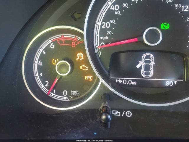 46096125 :رقم المزاد ، 3VWFD7AT7JM712307 vin ، 2018 Volkswagen Beetle 2.0t Coast/2.0t S مزاد بيع