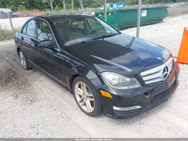 Продаж на аукціоні авто 2013 Mercedes-benz C 300 Sport 4matic, vin: WDDGF8AB3DA880483, номер лоту: 46096190