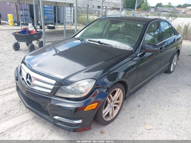 Продаж на аукціоні авто 2013 Mercedes-benz C 300 Sport 4matic, vin: WDDGF8AB3DA880483, номер лоту: 46096190