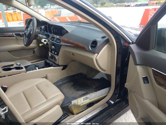 Продаж на аукціоні авто 2013 Mercedes-benz C 300 Sport 4matic, vin: WDDGF8AB3DA880483, номер лоту: 46096190