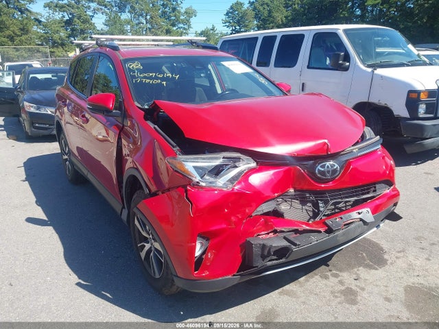 2017 Toyota Rav4 Xle მანქანა იყიდება აუქციონზე, vin: JTMRFREV3HJ159163, აუქციონის ნომერი: 46096194