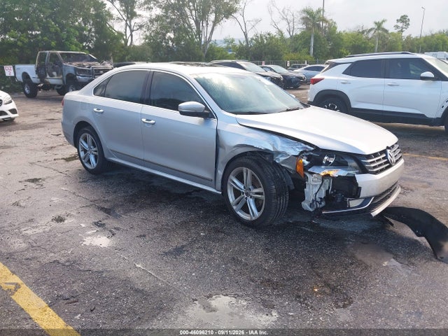 Auction sale of the 2015 Volkswagen Passat 2.0l Tdi Sel Premium, vin: 1VWCV7A31FC003512, lot number: 46096210