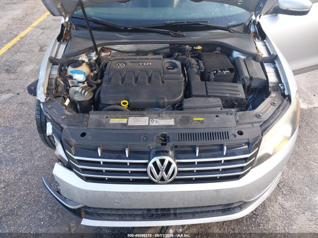 Aukcja sprzedaży 2015 Volkswagen Passat 2.0l Tdi Sel Premium, vin: 1VWCV7A31FC003512, numer aukcji: 46096210