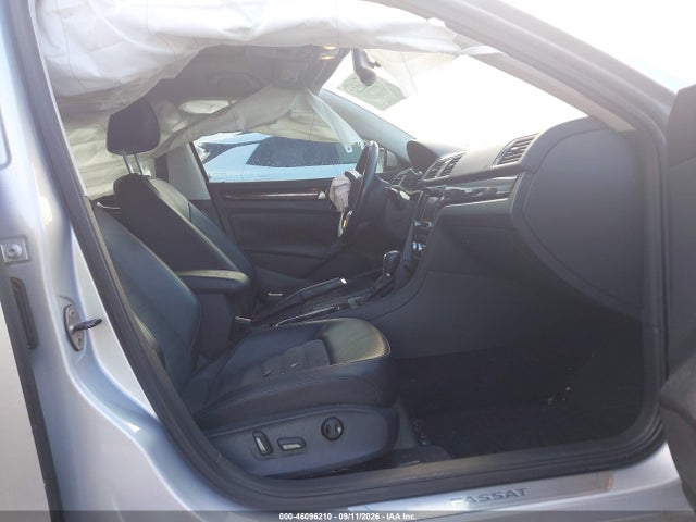 Aukcja sprzedaży 2015 Volkswagen Passat 2.0l Tdi Sel Premium, vin: 1VWCV7A31FC003512, numer aukcji: 46096210