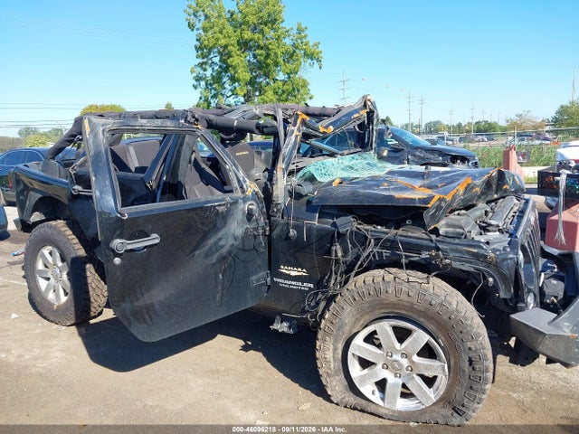 2015 Jeep Wrangler Unlimited Sahara მანქანა იყიდება აუქციონზე, vin: 1C4HJWEG0FL768271, აუქციონის ნომერი: 46096218