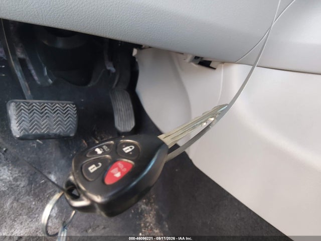 46096221 :رقم المزاد ، 2T1BU4EE3DC935081 vin ، 2013 Toyota Corolla Le مزاد بيع