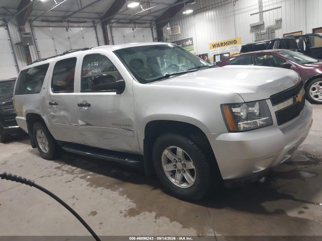 46096243 :رقم المزاد ، 1GNSKKE71ER163335 vin ، 2014 Chevrolet Suburban Ltz مزاد بيع