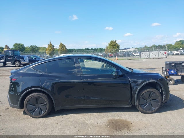 7SAYGDED4TF622630 Tesla Model Y Premium Rear-wheel Drive/rear-wheel Drive