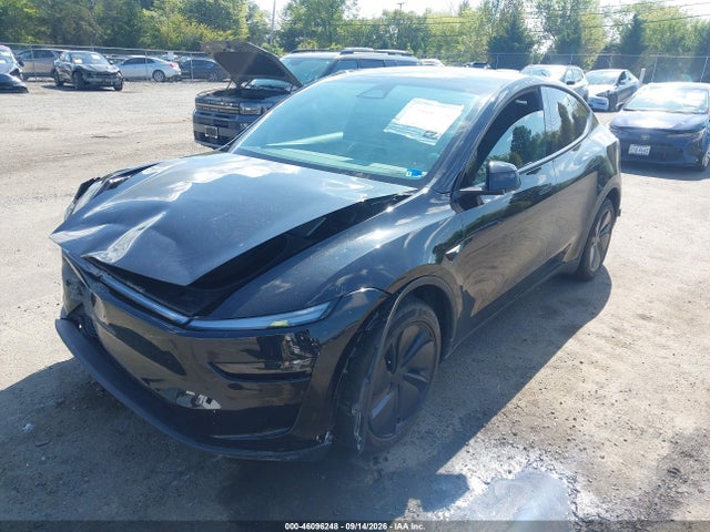 7SAYGDED4TF622630 Tesla Model Y Premium Rear-wheel Drive/rear-wheel Drive
