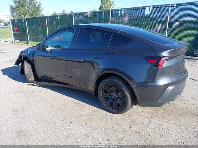 7SAYGDED8TF696083 Tesla Model Y Premium Rear-wheel Drive/rear-wheel Drive