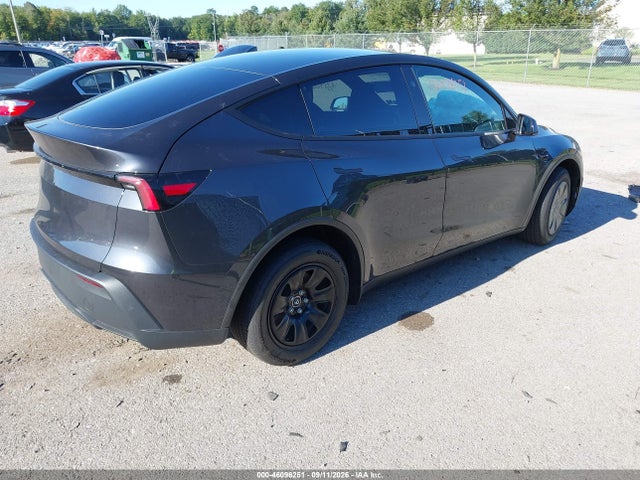 7SAYGDED8TF696083 Tesla Model Y Premium Rear-wheel Drive/rear-wheel Drive