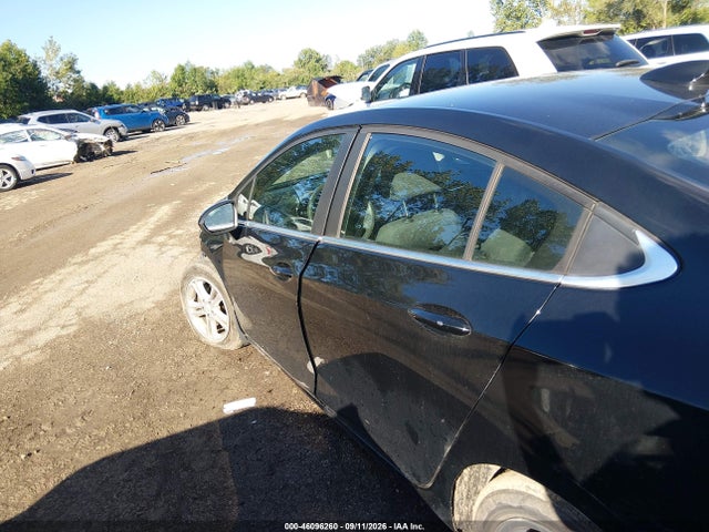 2017 Chevrolet Cruze Lt Auto მანქანა იყიდება აუქციონზე, vin: 1G1BE5SM2H7236023, აუქციონის ნომერი: 46096260