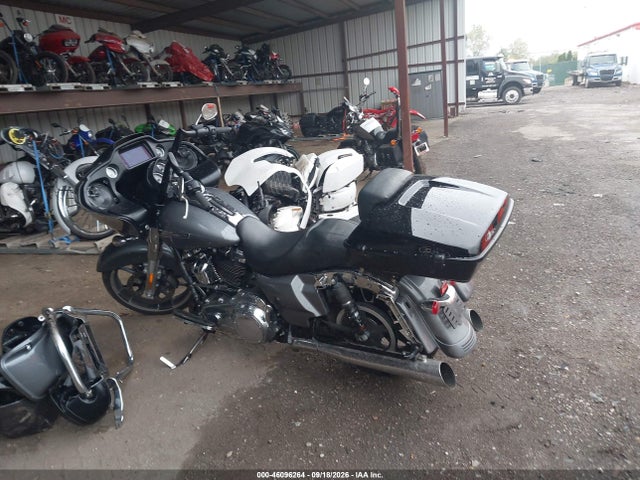 Harley-Davidson FLTRX 2021 1HD1KHC15MB626816 Image 3