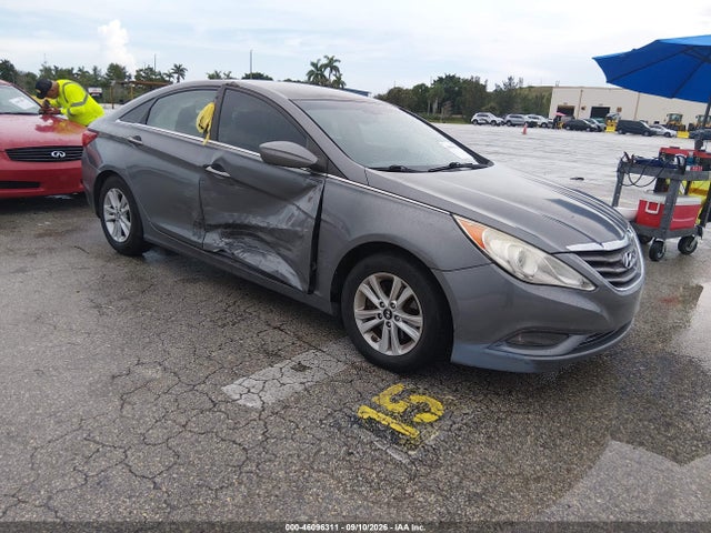2013 Hyundai Sonata Gls მანქანა იყიდება აუქციონზე, vin: 5NPEB4ACXDH747744, აუქციონის ნომერი: 46096311