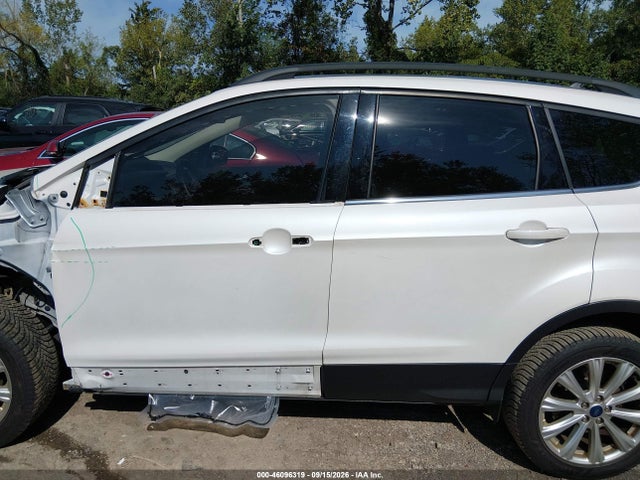 Продаж на аукціоні авто 2019 Ford Escape Sel, vin: 1FMCU9HD9KUA03256, номер лоту: 46096319