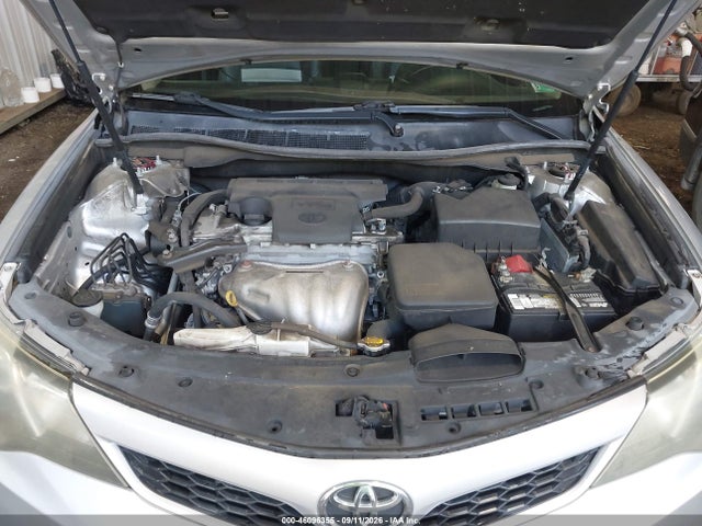 46096355 :رقم المزاد ، 4T1BF1FKXEU861431 vin ، 2014 Toyota Camry Se مزاد بيع