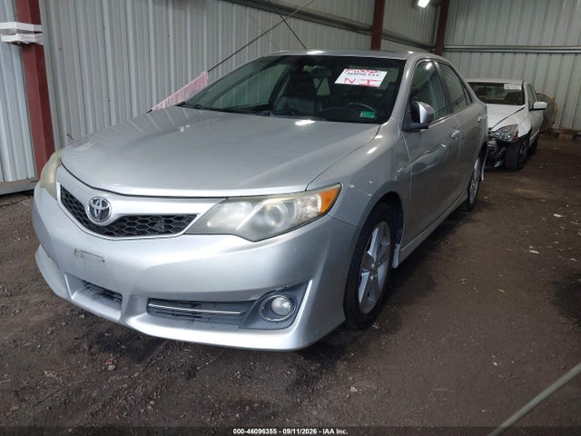 46096355 :رقم المزاد ، 4T1BF1FKXEU861431 vin ، 2014 Toyota Camry Se مزاد بيع