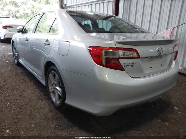46096355 :رقم المزاد ، 4T1BF1FKXEU861431 vin ، 2014 Toyota Camry Se مزاد بيع