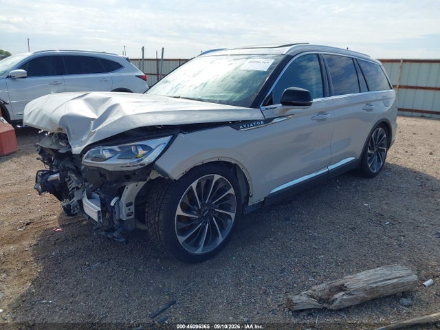 Lincoln Aviator Reserve 2020 5LM5J7XC6LGL28426 Image 2