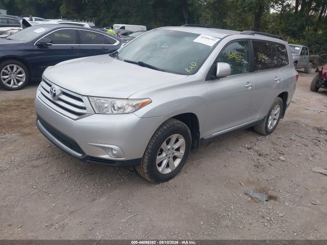 Продажа на аукционе авто 2012 Toyota Highlander Base V6, vin: 5TDBK3EH5CS140002, номер лота: 46096392