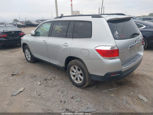 Продажа на аукционе авто 2012 Toyota Highlander Base V6, vin: 5TDBK3EH5CS140002, номер лота: 46096392