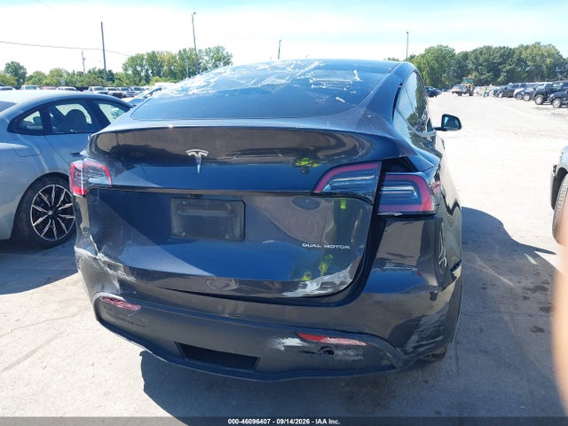 Продаж на аукціоні авто 2024 Tesla Model Y Long Range Dual Motor All-wheel Drive, vin: 7SAYGDEE9RF163337, номер лоту: 46096407