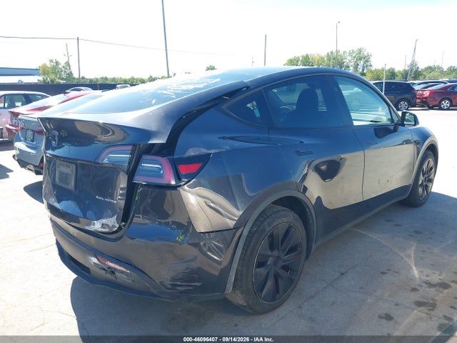 Продаж на аукціоні авто 2024 Tesla Model Y Long Range Dual Motor All-wheel Drive, vin: 7SAYGDEE9RF163337, номер лоту: 46096407