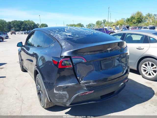 Продаж на аукціоні авто 2024 Tesla Model Y Long Range Dual Motor All-wheel Drive, vin: 7SAYGDEE9RF163337, номер лоту: 46096407